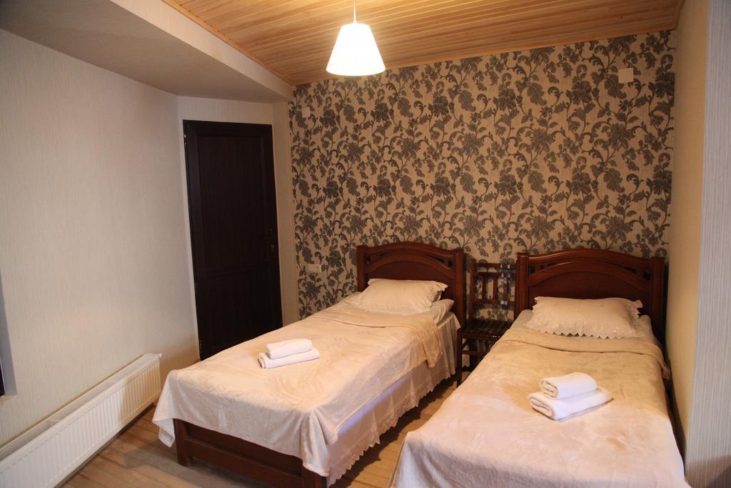 Guesthouse David Zhorzholiani Mestia Camera foto